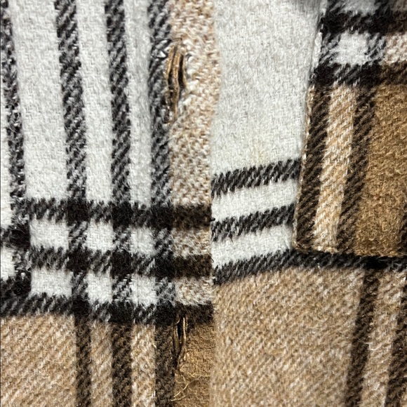 Plaid Button-Up Shirt Jacket - Picture 6 of 7